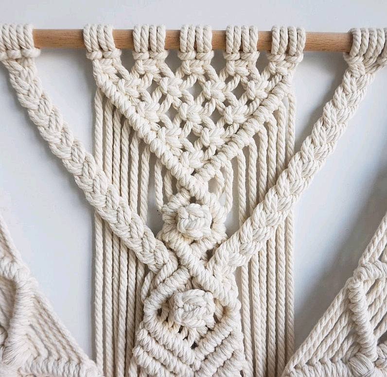 Macrame dekorace na zeď střapce 010 b